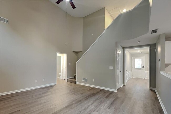 Foto del edificio - 3206 Claybrooke Dr NE
