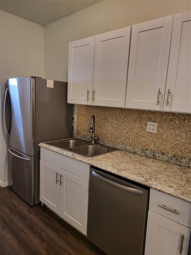 Foto del edificio - 1226 W Gray St