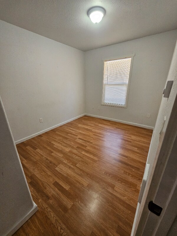 Foto del edificio - 318 N Tower Ave