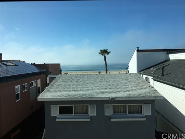 Building Photo - 6605 Seashore Dr