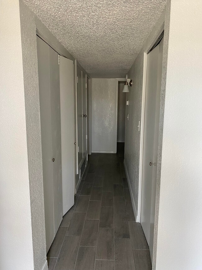 HALL WAY - 2629 Red Sails Dr