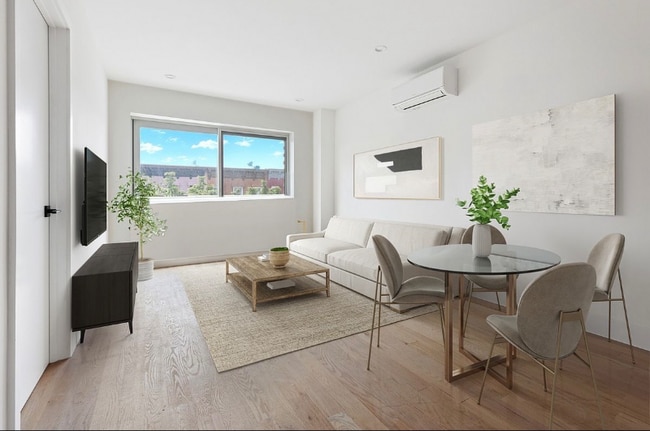 Building Photo - 479 Monroe St