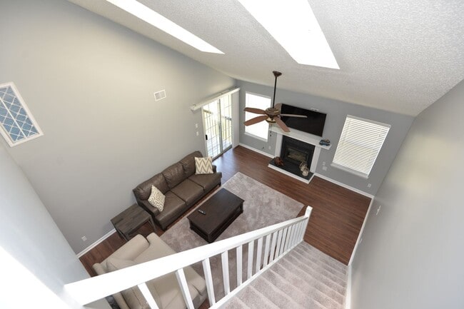 Building Photo - Updated 2 Master style bedroom condo on th...