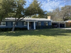 Building Photo - 256 Lorenz Rd