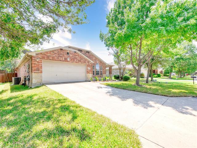 Building Photo - 6925 Red Bluff Dr