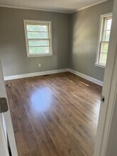 Building Photo - 318 Richmond Rd