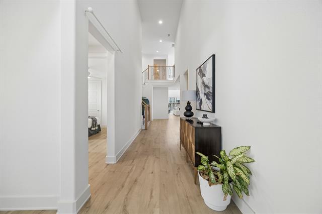 Foto del edificio - 13220 Thedford Dr
