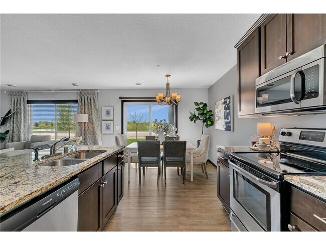 Foto del edificio - 1244 7th Ave N