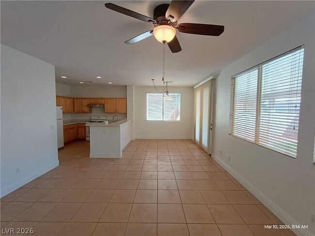 Building Photo - 7918 Mustang Canyon St