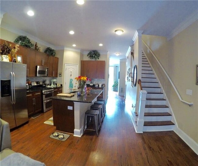 Building Photo - 1585 Mosaic Way