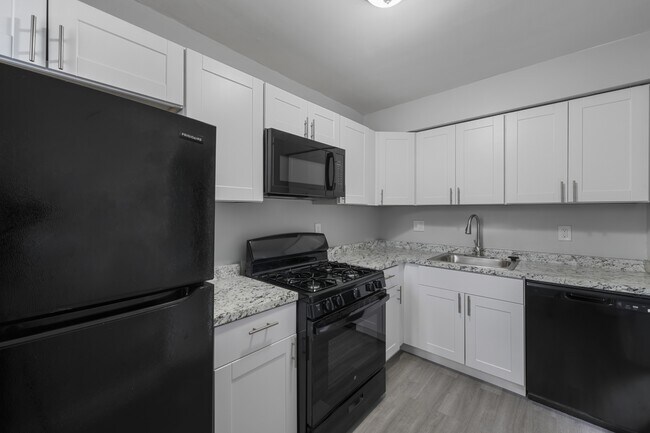 Foto del edificio - 6151 Chinquapin Pkwy