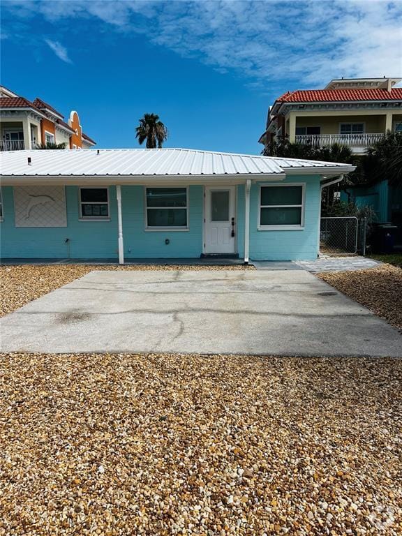 Building Photo - 160 175th Terrace Dr E