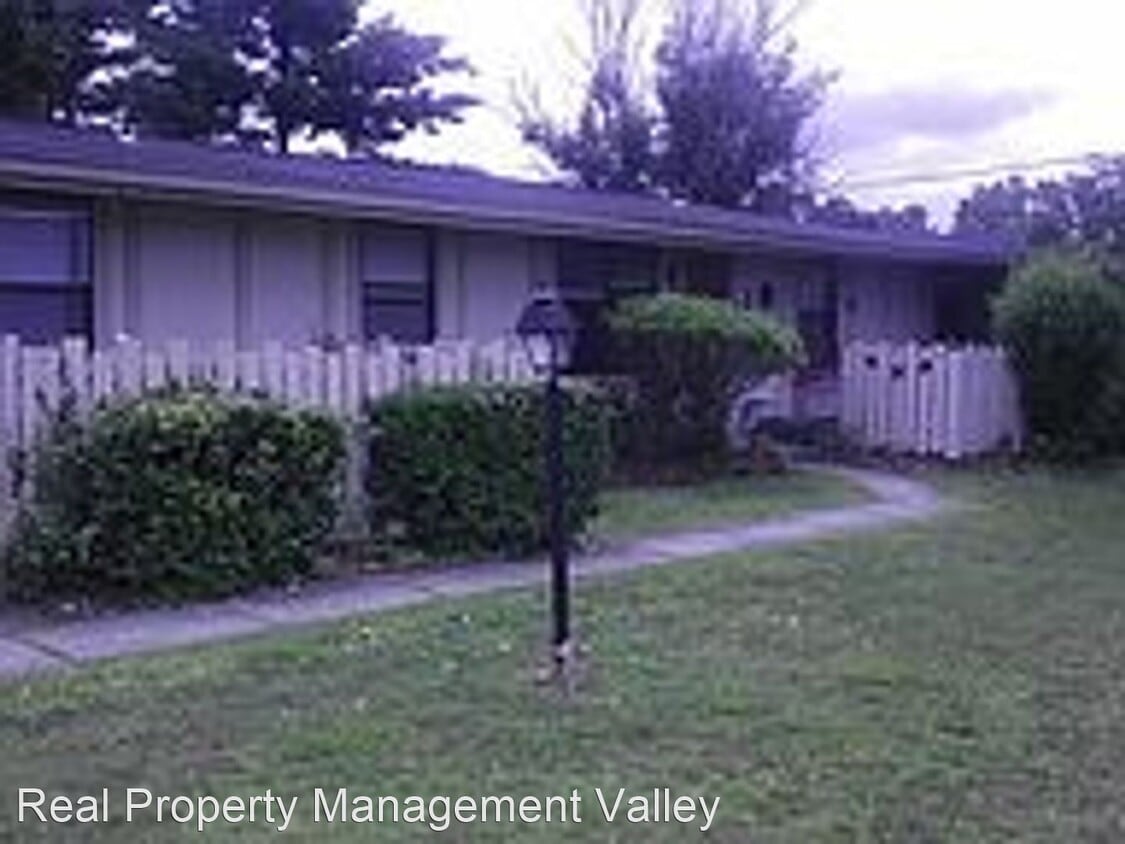 Primary Photo - 1 br, 1 bath House - 1003 Red Deer Drive