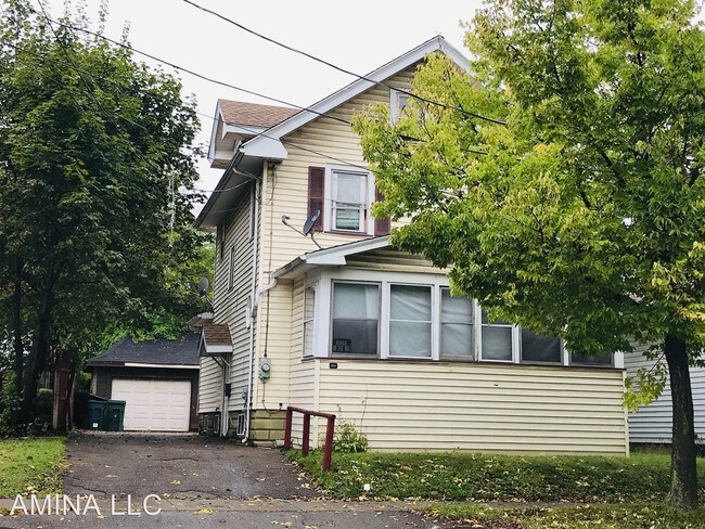 Building Photo - 4 br, 2 bath House - 1511 N Goodman St