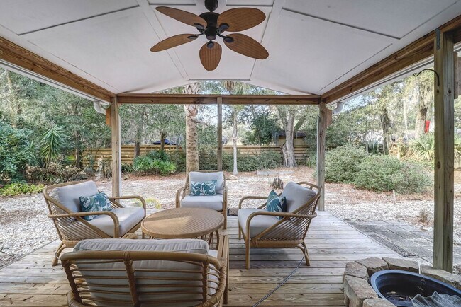 Building Photo - 223 Lighthouse Circle