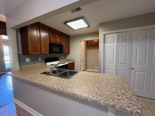 Foto del edificio - Renovated 3 Bedroom 2 Bath Home for Rent!
