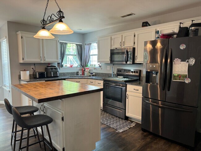 Foto del edificio - 310 Waterwood Way
