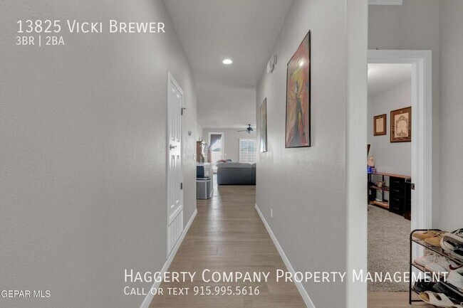 Foto del edificio - 13825 Vicki Brewer Ave