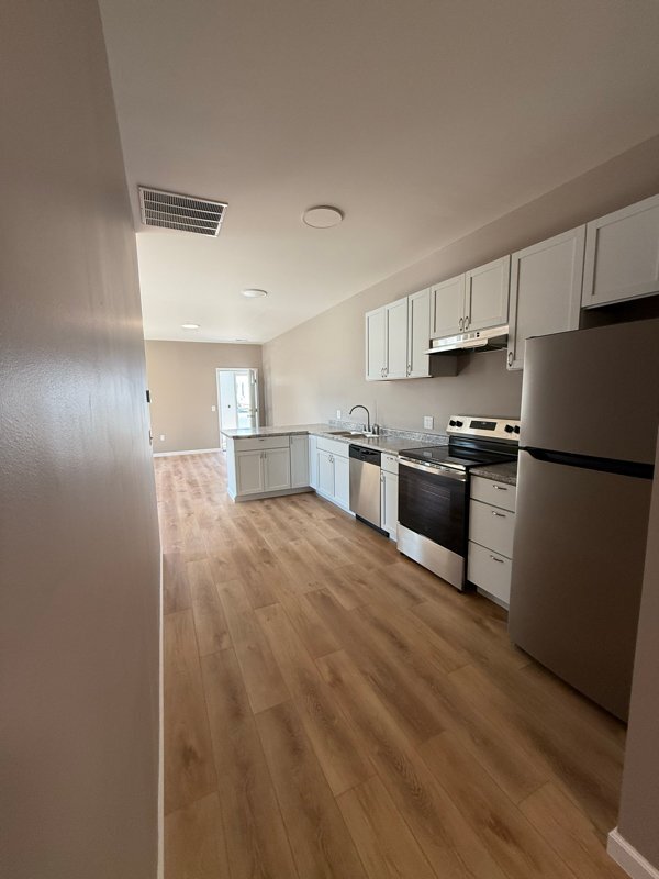 Foto del edificio - 213 N East St