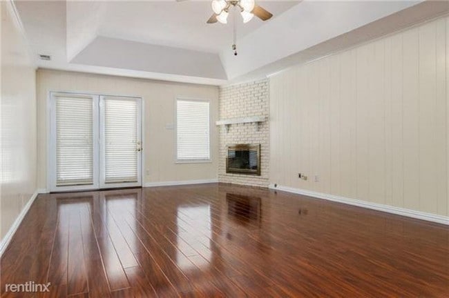 Building Photo - 3 br, 2.5 bath Apartment - 455 Tiffany Trail
