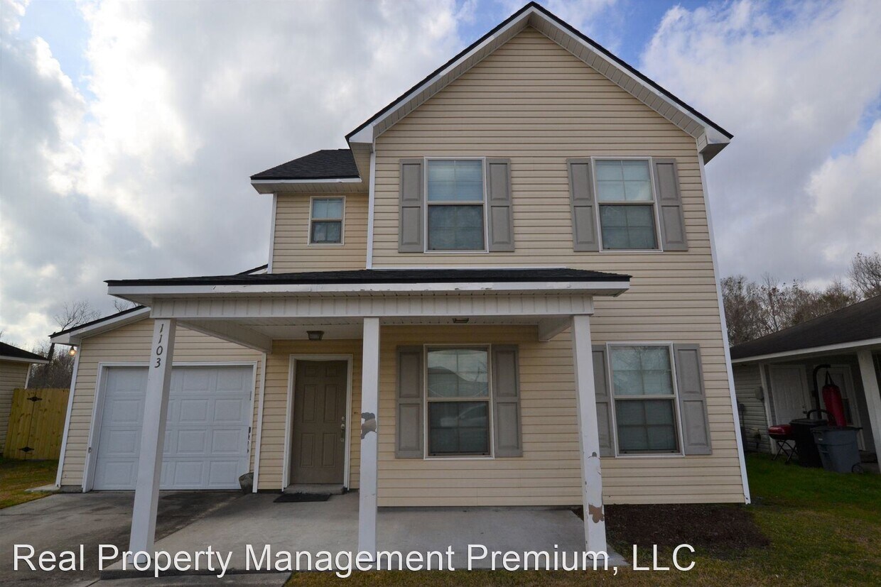 Primary Photo - 3 br, 3 bath House - 1103 S. Sky St