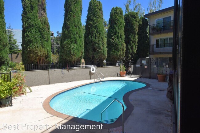 Foto del edificio - 1743 Carmel Dr