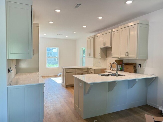 Foto del edificio - 832 Dockery Ln