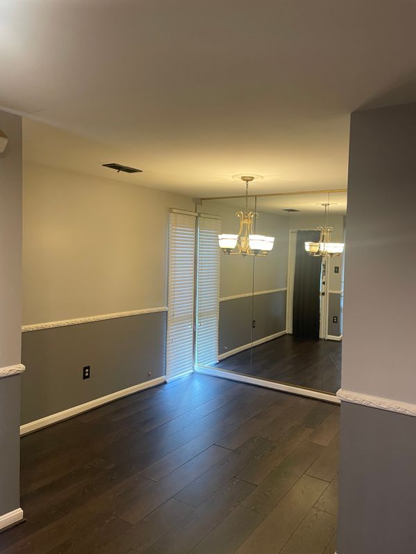 Foto del edificio - 7248 Donnell Pl