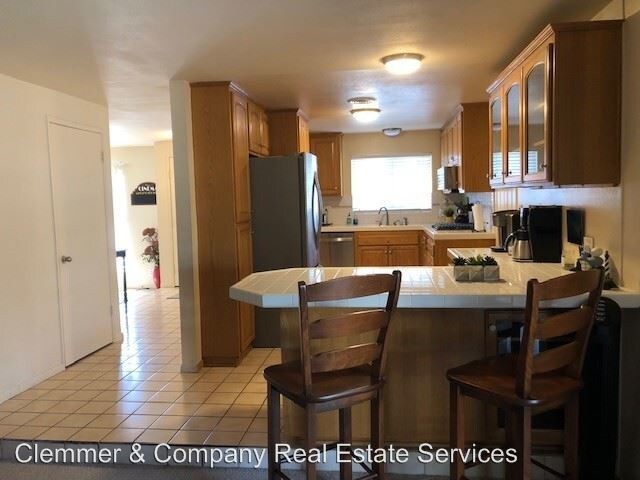 Foto del edificio - 4 br, 2 bath House - 6553 Ralston St.
