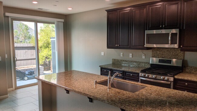 Building Photo - 6011 Terra Ln