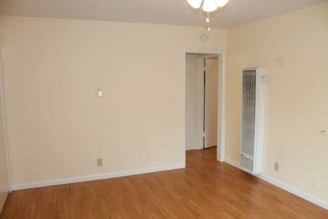 Building Photo - 445 E Providencia Ave