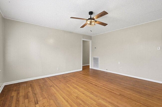 Building Photo - 1759 S Park