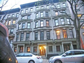 Building Photo - 50 W 90th St