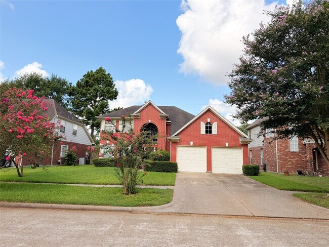 Foto del edificio - 3631 Lauderwood Ln