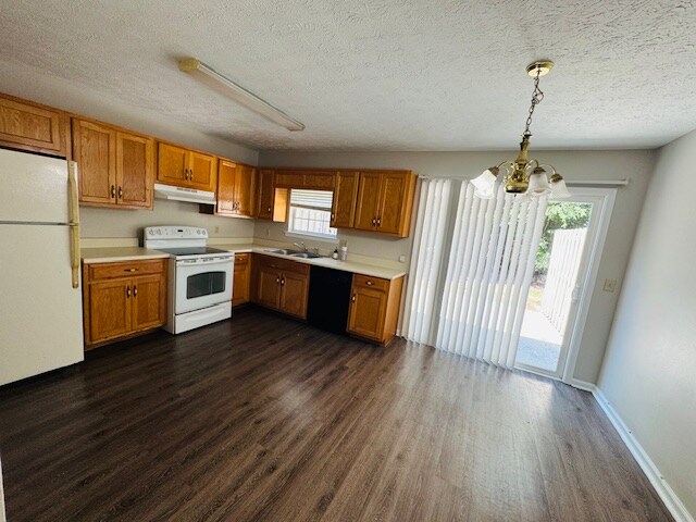 Foto del edificio - 326 Leafmore Rd SW
