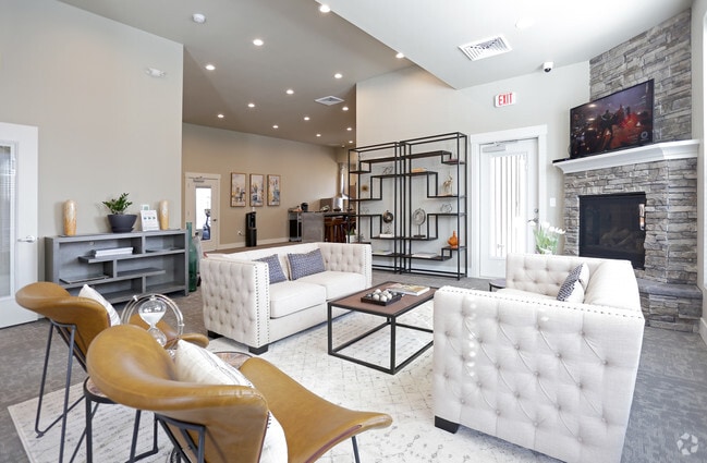 Clunhouse - Cappella Apartments