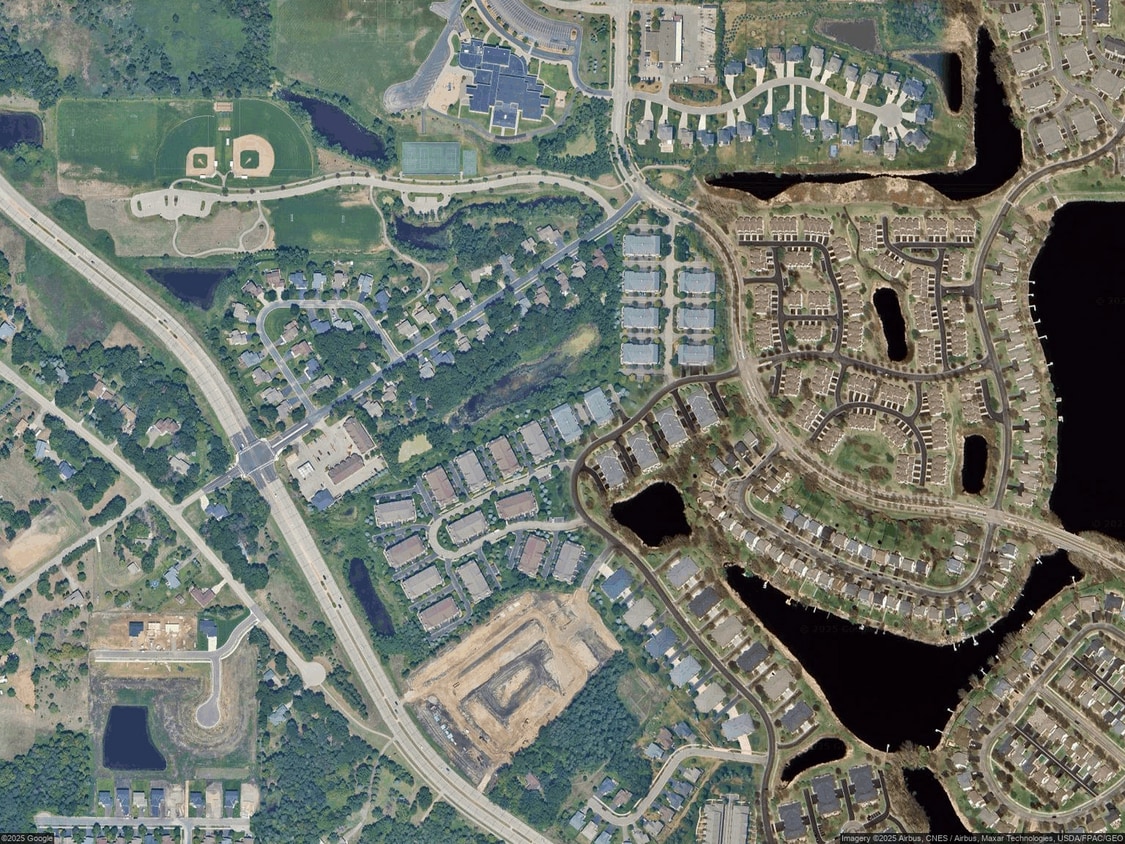 Building Photo - Coming Soon! 2 Bed | 2 Bath in The Lakes o...