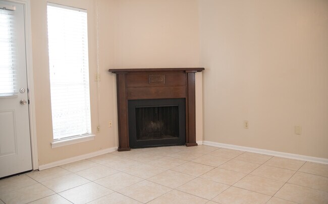 Foto del edificio - 2236 Perkins Rd