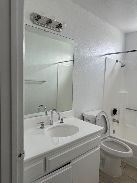 Building Photo - 38572 10th Pl E