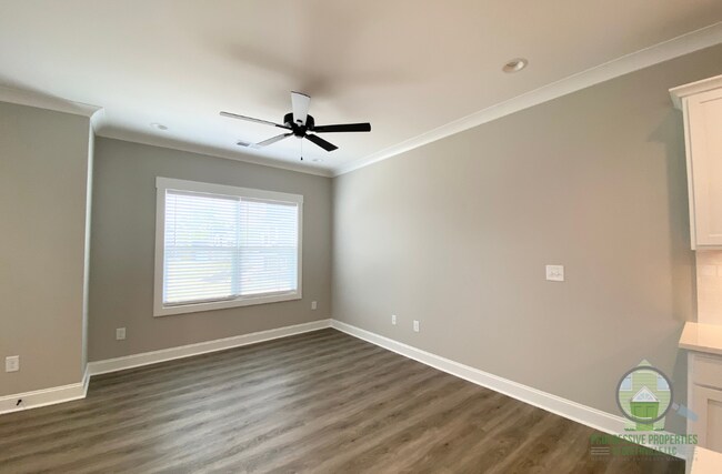 Building Photo - 152 Lilia Hill Cir