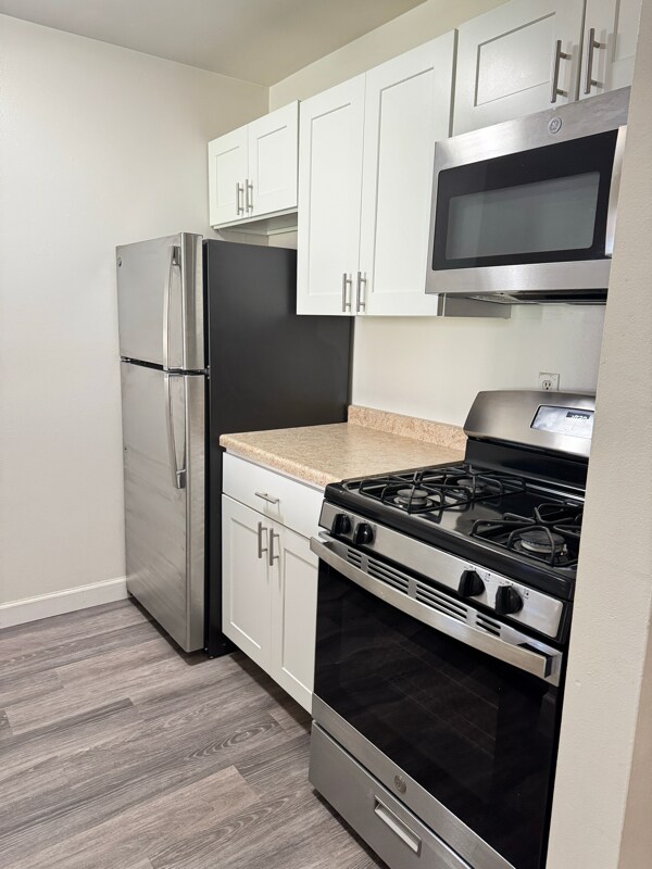 Foto principal - 3438 N Oakland Ave