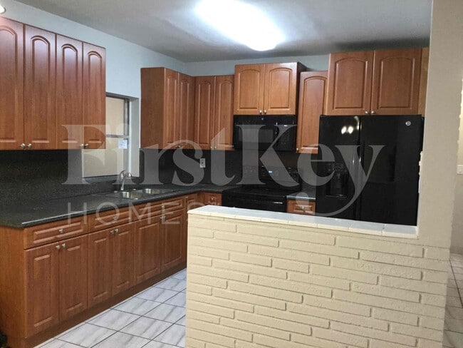 Foto del edificio - 7925 Indigo St