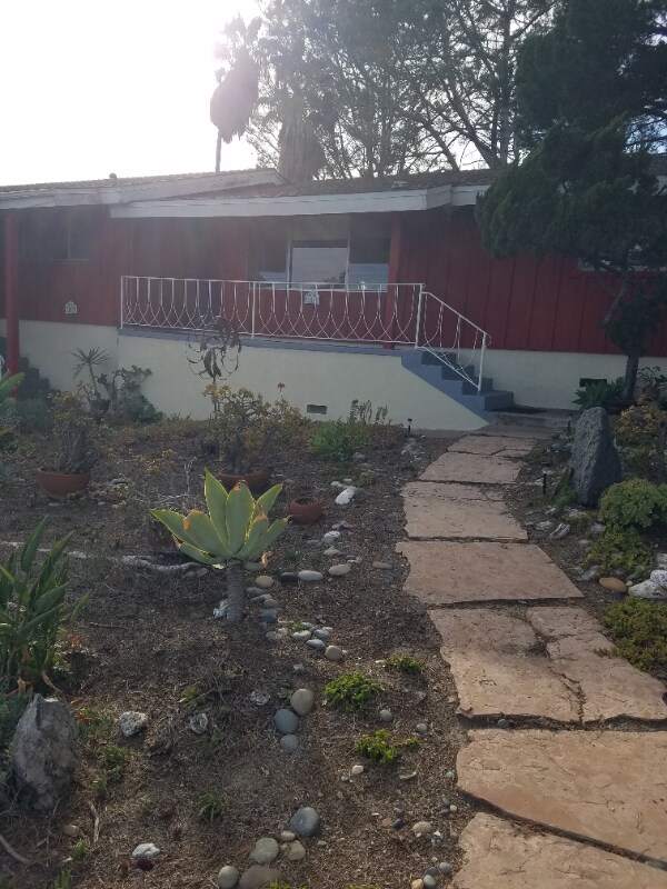 Primary Photo - 311 Glencrest Dr