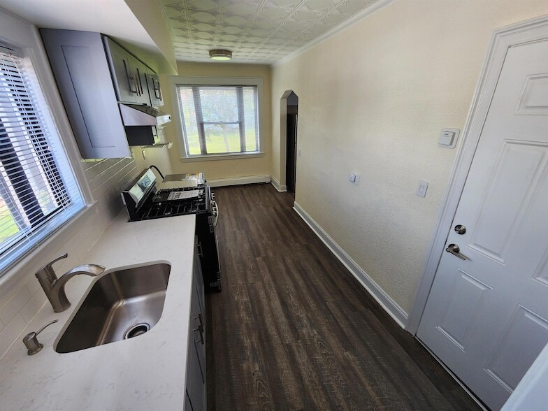 Photo - 432 Broad Avenue Unit 2 Rear