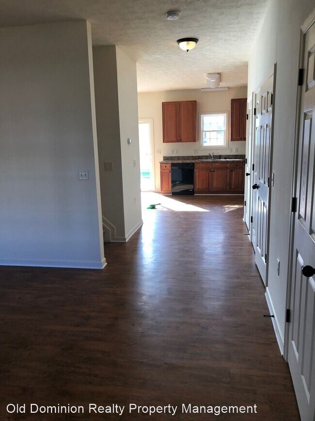 Foto del edificio - 3 br, 2.5 bath House - 1024 Cherrybrook Drive