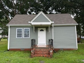 Building Photo - 705 Canal Dr