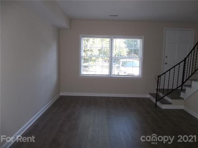 Foto del edificio - 1308 Larkfield Ln