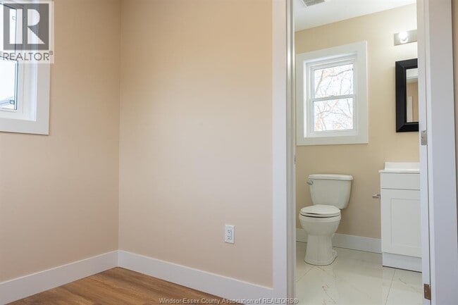 Photo du bâtiment - 3495 Bloomfield Rd