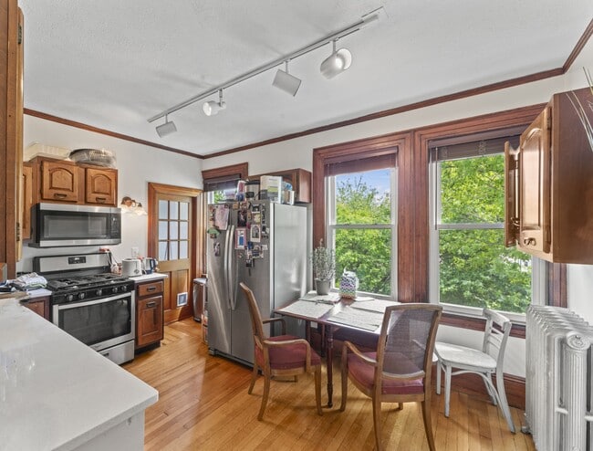 Building Photo - 388 Arborway