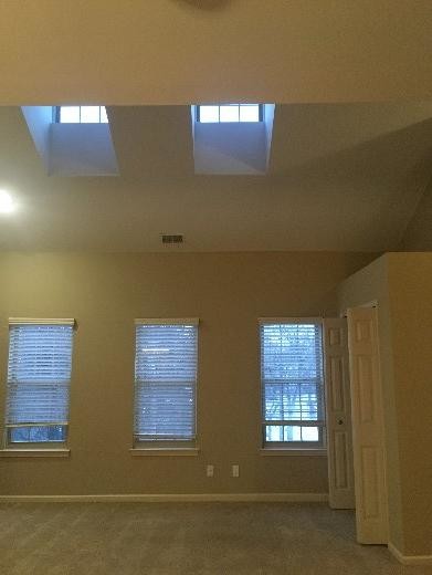 Building Photo - Luxury Condo in Downtown Northville